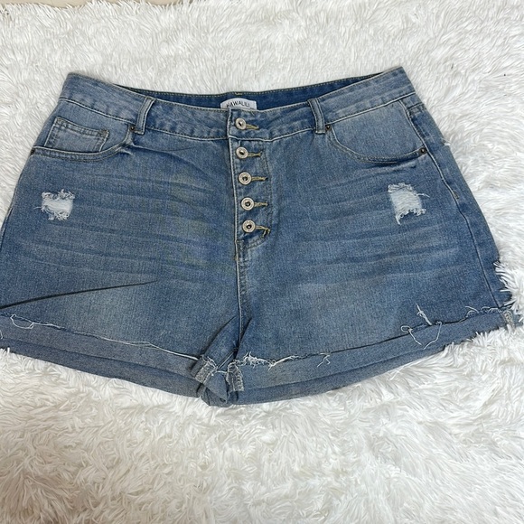 Hawalili Distressed Jean Shorts 3X - Picture 1 of 9